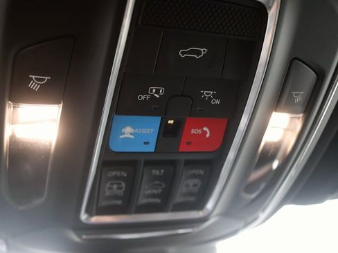 Used 2025 Jeep Grand Cherokee Summit image 31