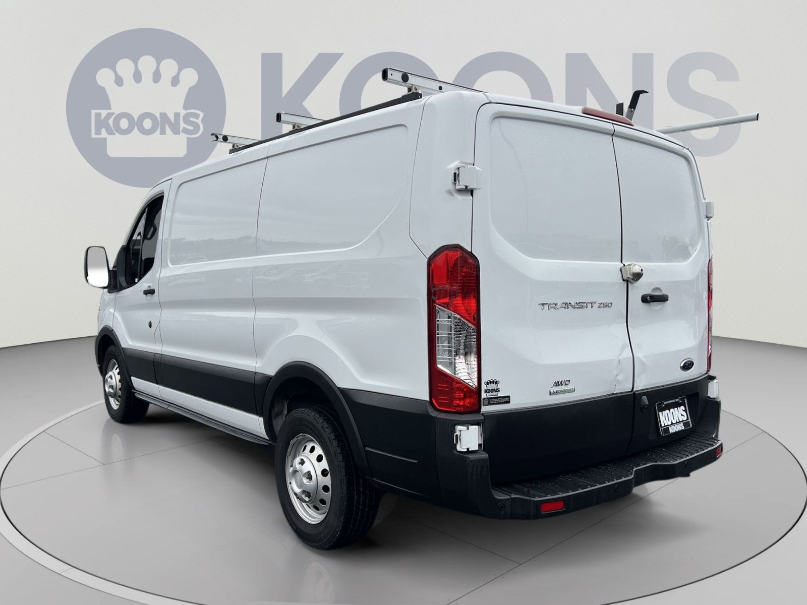 Used 2022 Ford Transit 250 Low Roof AWD image 4