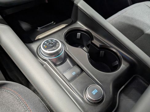 Used 2025 Ford Explorer Active image 27