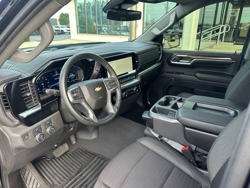 Used 2023 Chevrolet Silverado 1500 LT AWD/4WD image 10