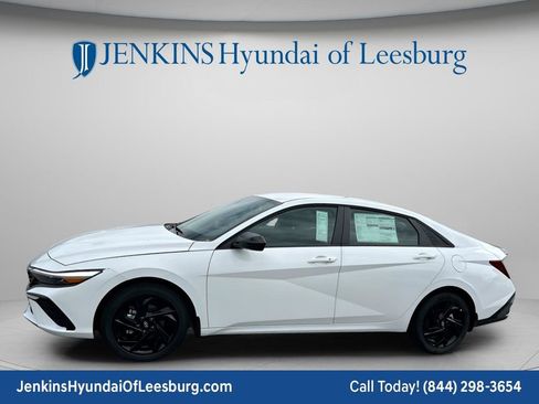 New 2026 Hyundai Elantra Sport FWD image 10