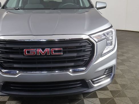 Used 2023 GMC Terrain SLE w/ Driver Convenience Package AWD/4WD image 12