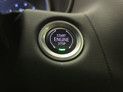 Used 2022 GMC Yukon SLT w/ SLT Premium Package image 27