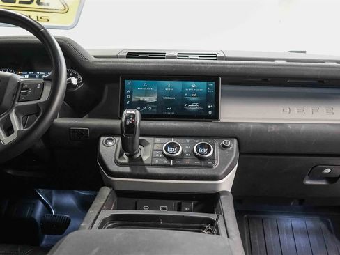 Used 2023 Land Rover Defender 90 S image 13