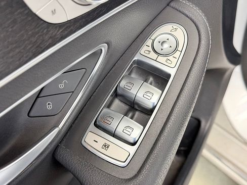 Used 2020 Mercedes-Benz C 300 Sedan image 11