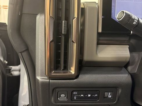 New 2025 GMC Hummer EV 2X AWD/4WD image 10