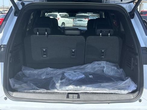 New 2026 Buick Enclave Avenir w/ Super Cruise Package AWD/4WD image 8