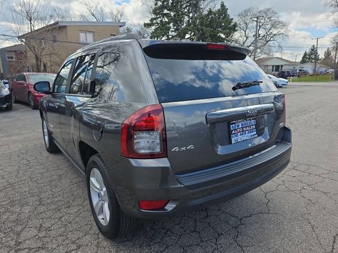 Used 2014 Jeep Compass Latitude image 2