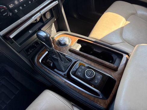 Used 2021 Nissan Armada SL w/ Captain's Chairs Package AWD/4WD image 23