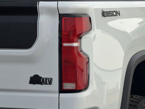 New 2026 Chevrolet Silverado 2500 ZR2 image 7