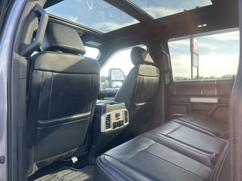 Used 2022 Ford F250 Lariat w/ Tremor Off-Road Package image 25