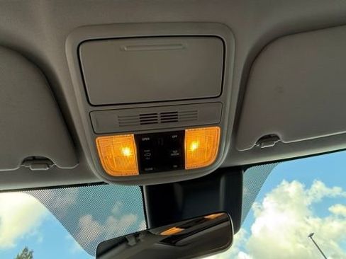 Used 2018 Honda Odyssey EX-L image 31