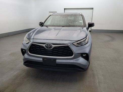 Used 2020 Toyota Highlander XLE image 15