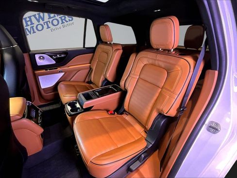 Used 2023 Lincoln Aviator Black Label w/ Jet Package AWD/4WD image 23