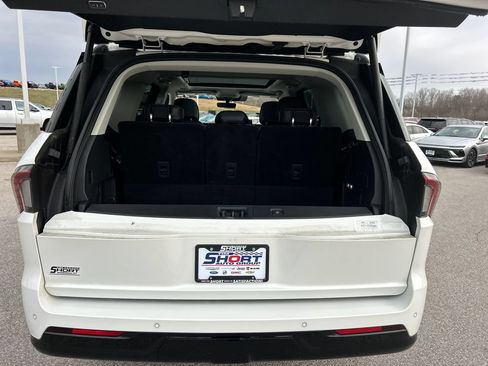 Used 2025 Lincoln Navigator Reserve AWD/4WD image 52