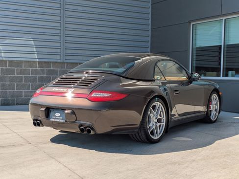 Used 2010 Porsche 911 Carrera 4S image 5