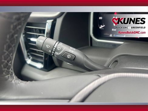 New 2026 GMC Sierra 3500 Denali Ultimate AWD/4WD image 17