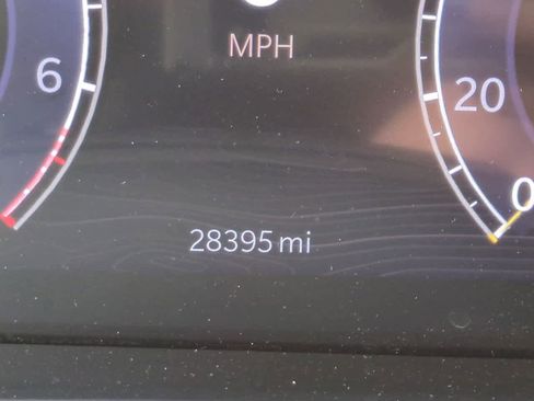 Used 2025 Jeep Grand Cherokee Altitude image 25