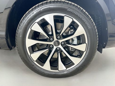 New 2026 Audi Q3 quattro 2.0T AWD/4WD image 10