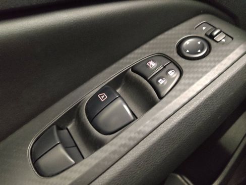 Used 2024 Nissan Altima 2.5 SV w/ SV Premium Package FWD image 27