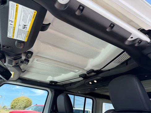 New 2026 Jeep Wrangler Sahara AWD/4WD image 29