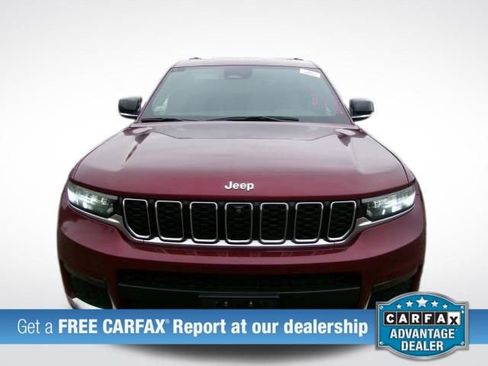 Used 2024 Jeep Grand Cherokee L Limited w/ Luxury Tech Group II image 3
