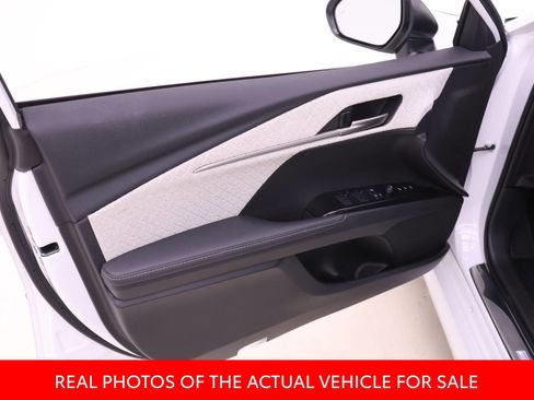 Certified 2025 Toyota Camry XLE w/ Premium Package image 9