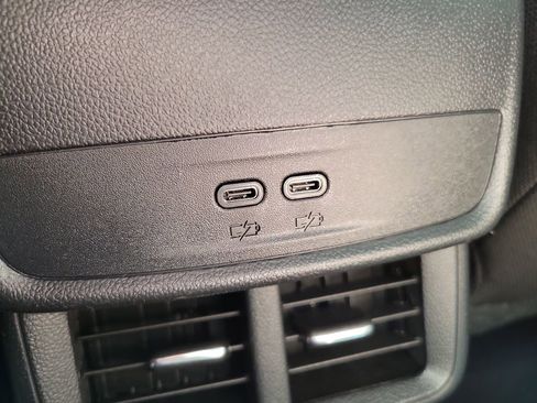 New 2026 Chevrolet Equinox LT w/ Safety and Technology Package FWD image 10