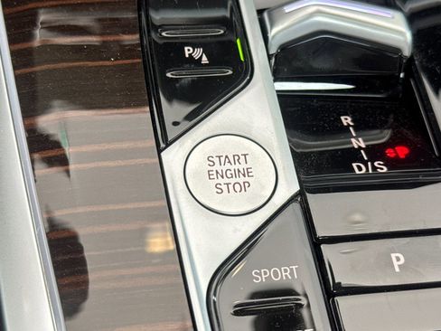 New 2026 BMW X7 xDrive40i w/ M Sport Package AWD/4WD image 30