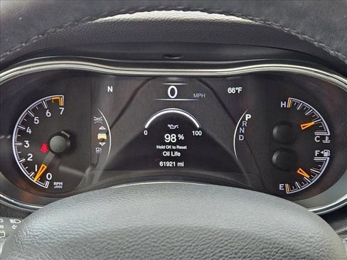 Used 2019 Jeep Grand Cherokee Altitude image 11