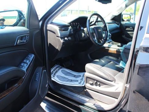 Used 2018 Chevrolet Tahoe LT w/ Luxury Package AWD/4WD image 14