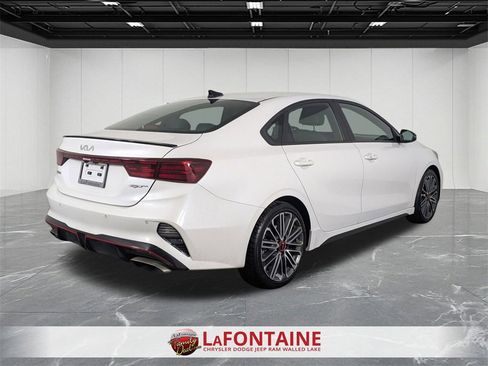 Used 2023 Kia Forte GT w/ GT2 Package image 5