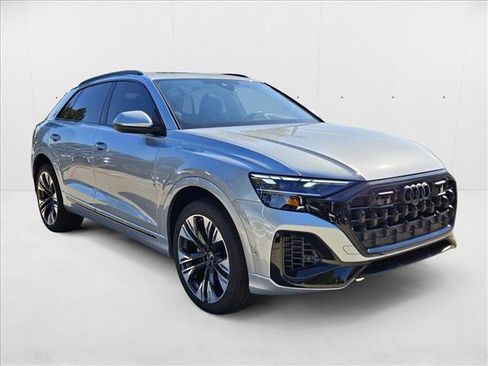 New 2025 Audi Q8 Premium w/ Black Optic Package image 6