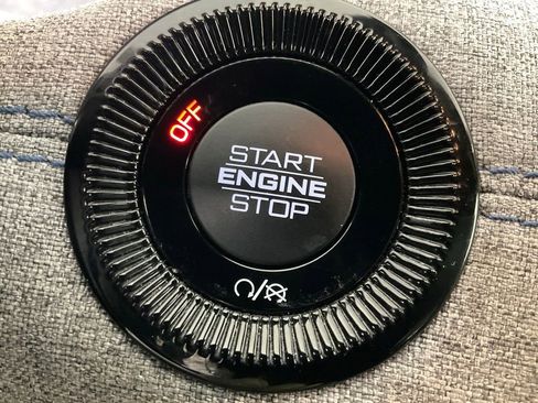 Certified 2023 Jeep Compass Sport image 23