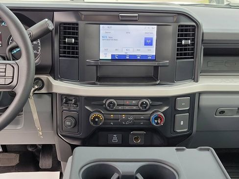 New 2025 Ford F250 XL w/ XL Chrome Package image 17