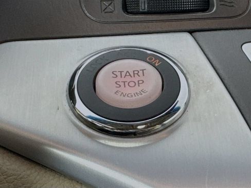 Used 2014 Nissan Murano SL FWD image 19