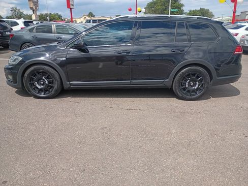 Used 2019 Volkswagen Golf Alltrack S AWD/4WD image 4