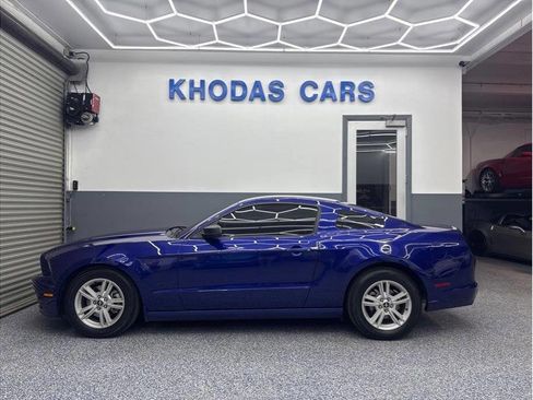 Used 2014 Ford Mustang Coupe w/ Equipment Group 102A RWD image 1