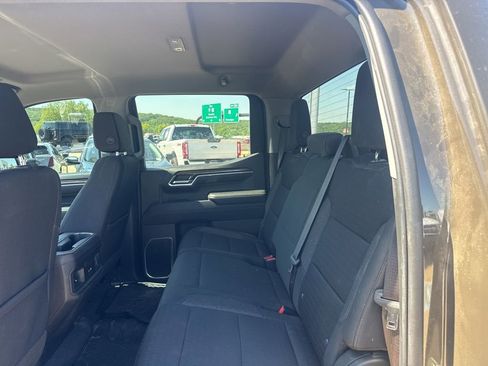 Used 2023 Chevrolet Silverado 1500 LT RWD image 10
