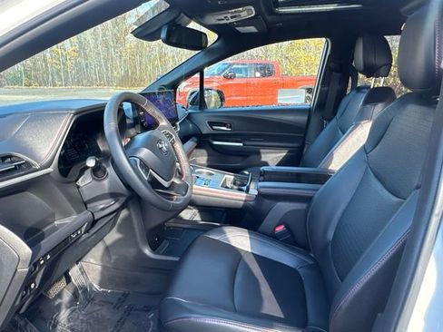 Certified 2025 Toyota Sienna XSE image 45