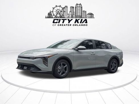New 2026 Kia K4 FWD image 2