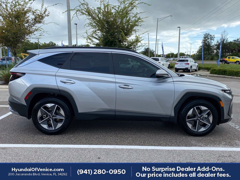Certified 2025 Hyundai Tucson SEL FWD image 28