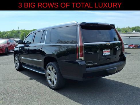 Used 2019 Cadillac Escalade ESV Luxury AWD/4WD image 5