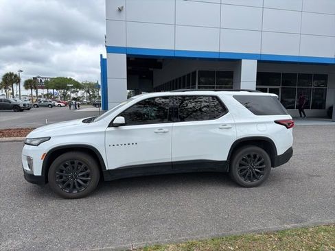 Used 2022 Chevrolet Traverse RS image 5
