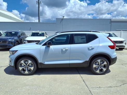 New 2026 Volvo XC40 B5 Plus w/ Protection Package Premier image 4