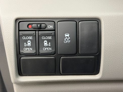 Used 2015 Honda Odyssey EX image 18