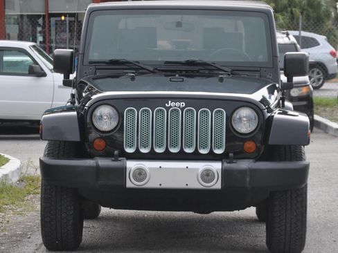 Used 2008 Jeep Wrangler Sahara w/ PWR Convenience Group AWD/4WD image 2