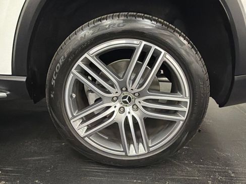 Used 2026 Mercedes-Benz GLS 450 4MATIC image 18