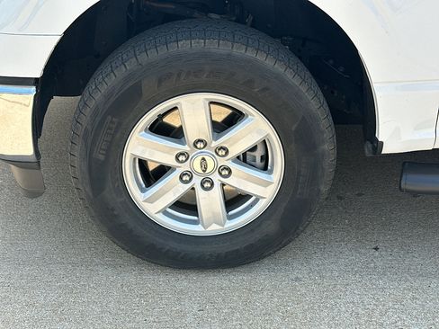 Used 2023 Ford F150 XLT AWD/4WD image 3