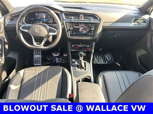 Certified 2023 Volkswagen Tiguan SE R-Line image 16